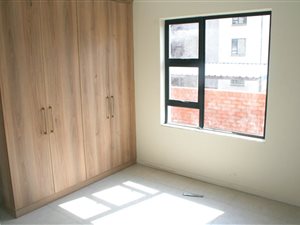 2 Bed Apartment in Candlewoods Estate