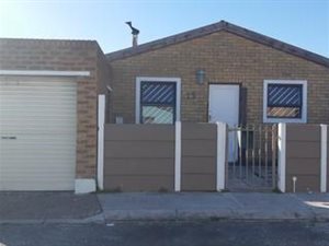 5 Bed House in Mitchells Plain