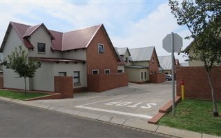 3 Bedroom Townhouse in Heritage Hill