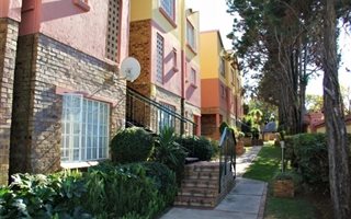 2 Bedroom Duplex in Marlands