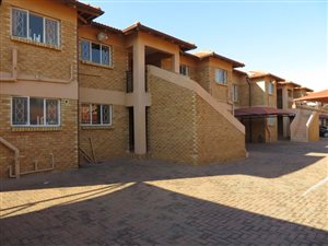 3 Bed Apartment in Cason