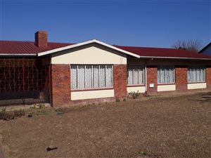 4 Bed House in Barry Hertzog Park