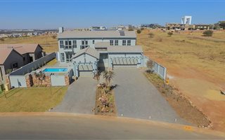 4 Bedroom House in Midstream Ridge Estate