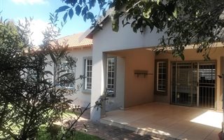 3 Bedroom Townhouse in Thatchfield