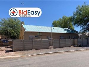 4 Bed House in Beaufort West