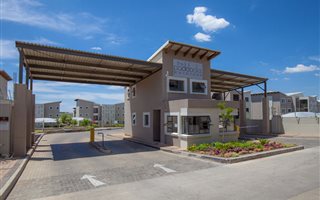 1 Bedroom Apartment in Dainfern Ridge