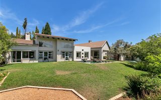 4 Bedroom House in Dainfern Valley