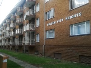 2 Bed Apartment in Westdene
