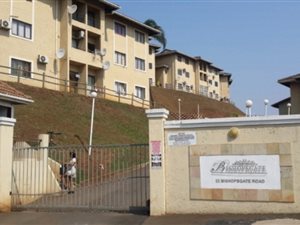 3 Bed Flat in Phoenix