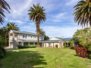 6 Bed House in Eastcliff