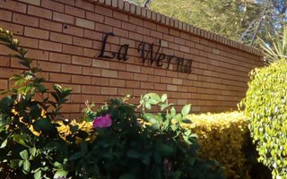 2 Bedroom Townhouse in Sinoville