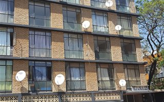 1.5 Bedroom Apartment in Sunnyside