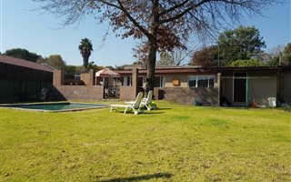 4 Bedroom House in Fontainebleau