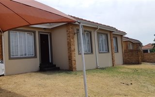 3 Bedroom House in Roseacre