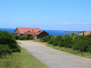 651 m² Land available in Boggomsbaai