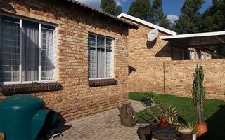 3 Bedroom House in Benoni AH