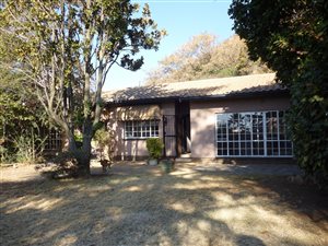 5 Bed House in Alan Manor