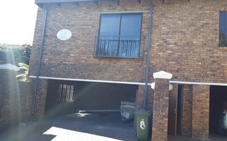 1 Bedroom Garden Cottage in Dowerglen and Ext
