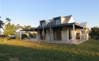 2 Bedroom House in Stanford