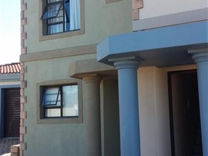 2 Bed Apartment in Aston Bay