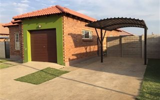 3 Bedroom House in Waterval East