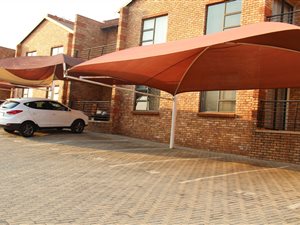 2 Bed Townhouse in Naturena