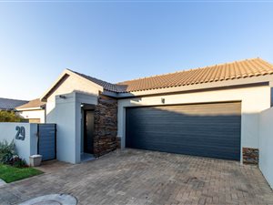 3 Bed Cluster in Pomona AH