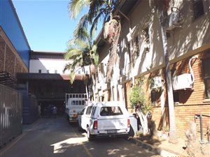 2875 m² Commercial space in Jan Niemand Park