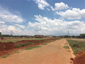 503 m² Land available in Hesteapark