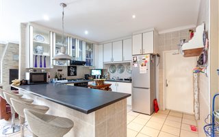 4 Bedroom House in Uitzicht