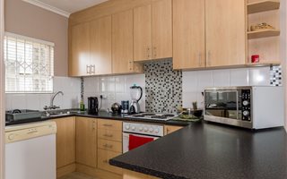 2 Bedroom Apartment in Oakglen