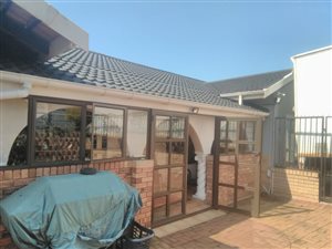 5 Bed House in Isipingo Rail