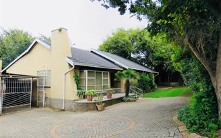 3 Bedroom House in Woodmere