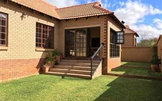 3 Bedroom Townhouse in Bloemfontein
