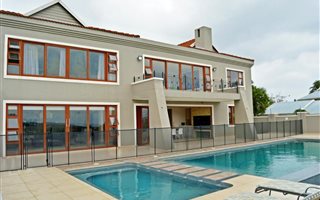 5 Bedroom House in Southbroom
