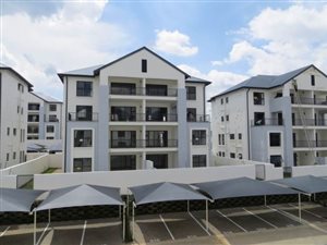 3 Bed Flat in Petervale