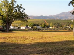 904 m² Land available in La Pastorale