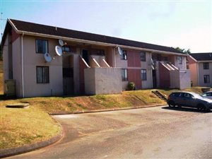 2 Bed Apartment in Bellair
