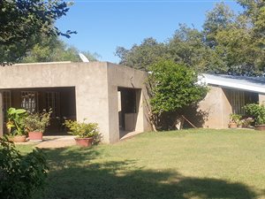 8.8 ha Farm in Mafikeng