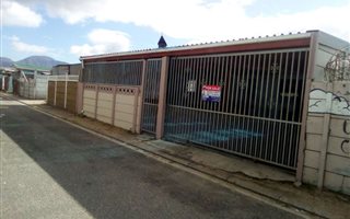 2 Bedroom House in Retreat
