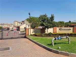 Bachelor apartment in Sagewood