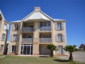 2 Bed Apartment in Marina Martinique