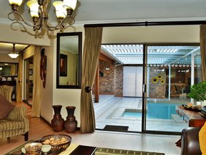 5 Bed House in Boskruin