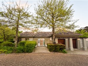 5 Bed House in Montclair