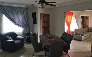 3 Bedroom House in Veldenvlei