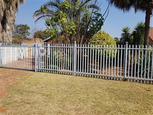2 Bed House in Doornpoort and surrounds