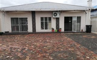 400 m² Commercial space in Springs Central