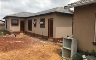 2 Bedroom House in Protea Glen