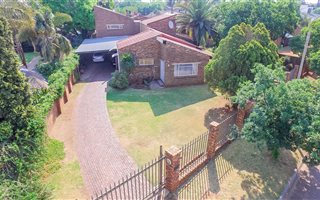 6 Bedroom House in Morganridge