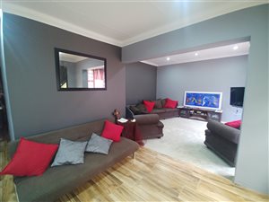 5 Bed House in Schuinshoogte